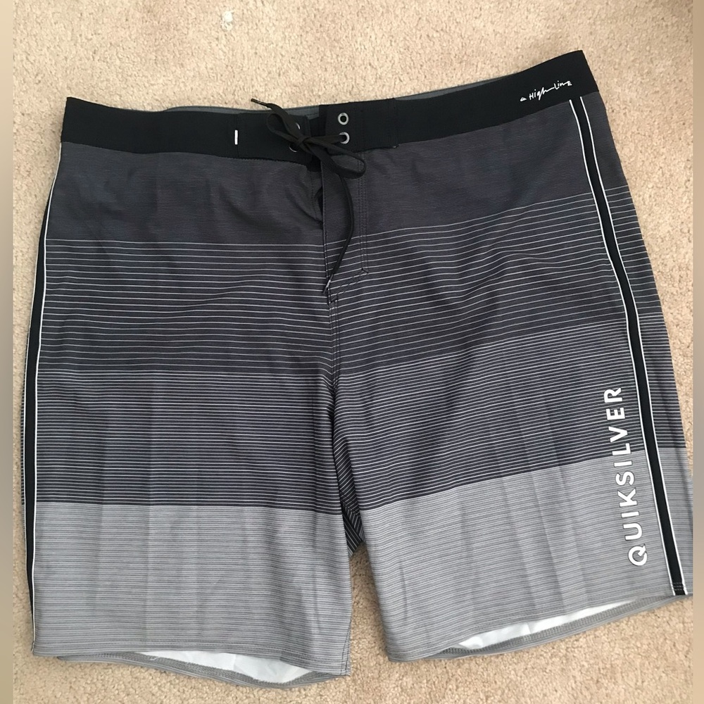 Quiksilver Men's Black and Gray Swim Shorts